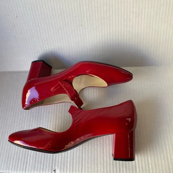 Bettye Muller Red Patent Leather Mary Jane Block Heel Pumps Size 39/ 8.5 - Picture 2 of 8